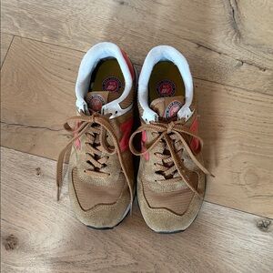 New Balance Brown and Pink Sneakers